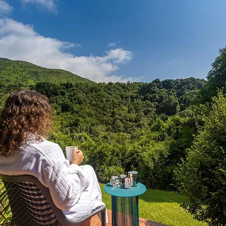 Cavern Resort & Spa Bergville Buitenkant foto